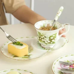 Vintage Bone China Kaffeetassen-Set – Phnom Penh Design für das Home Office