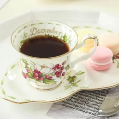 Vintage Bone China Kaffeetassen-Set – Phnom Penh Design für das Home Office