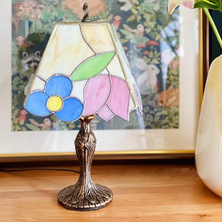 Vintage Buntglaslampe - Klassische Wohndekorbeleuchtung