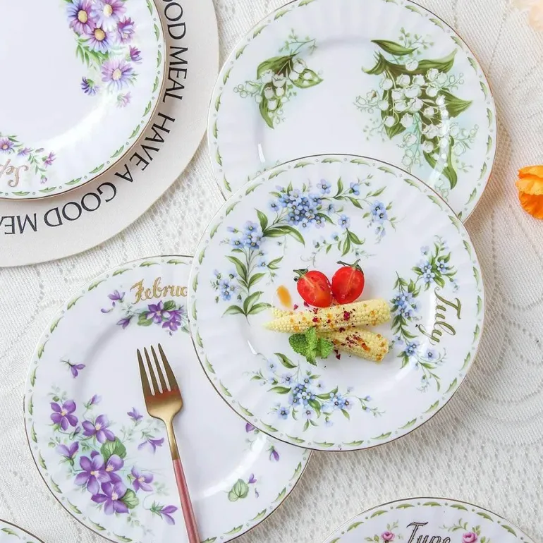 Vintage Flower Bone China Teller - Elegantes Küchengeschirr