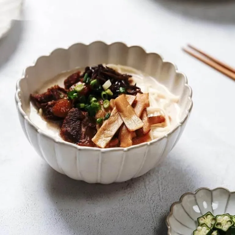 Vintage Gestreiftes Esstischset aus Keramik - Küchengeschirr