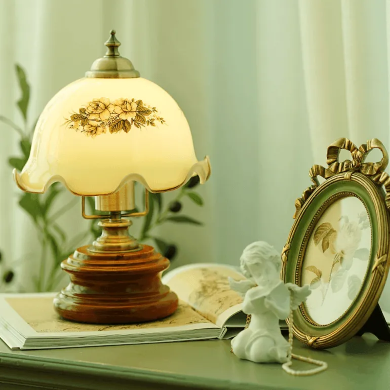 Vintage Glasblumen Tischlampe - Retro Beleuchtung Dekor