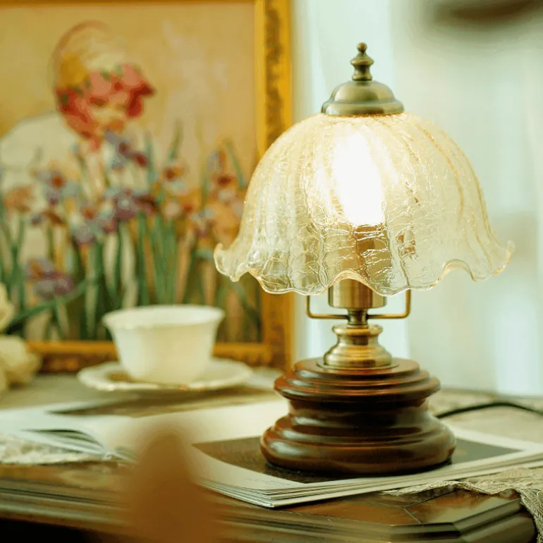 Vintage Glasblumen Tischlampe - Retro Beleuchtung Dekor