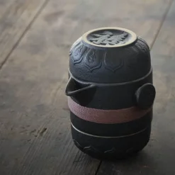 Vintage Keramik Reiseteekanne - Elegante tragbare Teekanne