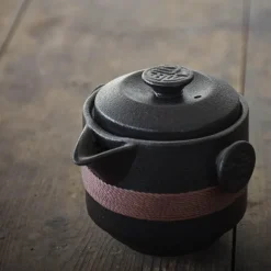 Vintage Keramik Reiseteekanne - Elegante tragbare Teekanne