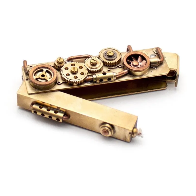 Vintage Kerosinfeuerzeug - Uhrwerk Flammendesign