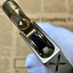 Vintage Messing Kerosin Feuerzeug - Antikes mechanisches Flammenwerkzeug