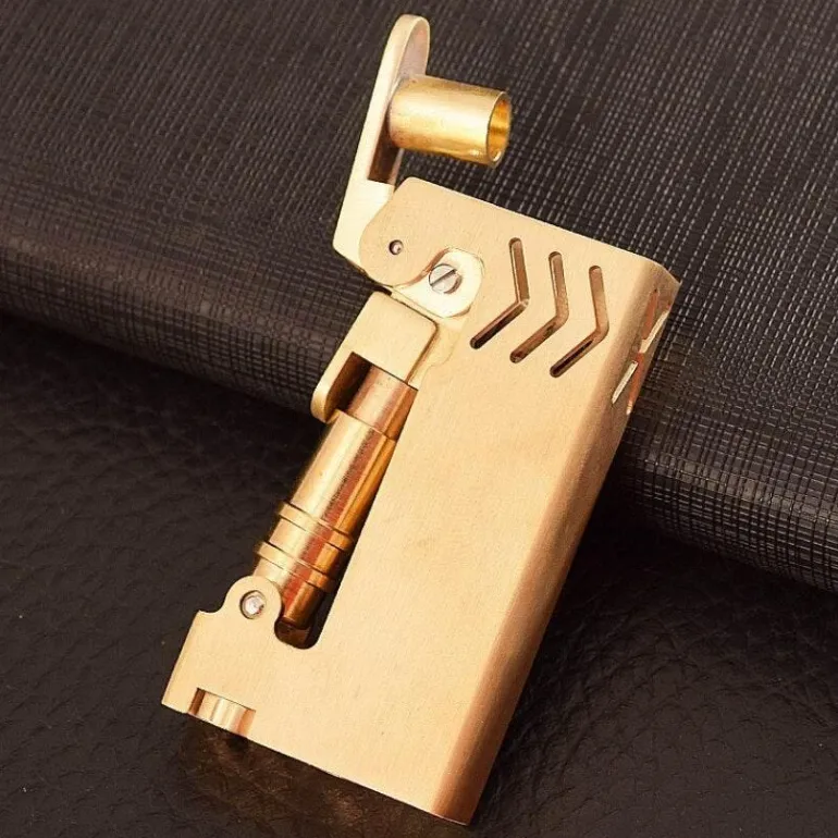 Vintage Messing Kerosin Feuerzeug - Antikes mechanisches Flammenwerkzeug