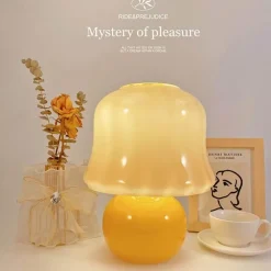 Vintage Pilzlampe - Cremegelbes Akzentlicht