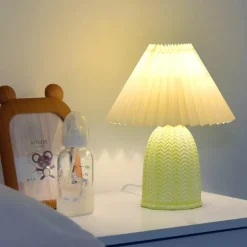 Vintage Plissee Fächerlampe - Elegante Tischleuchte