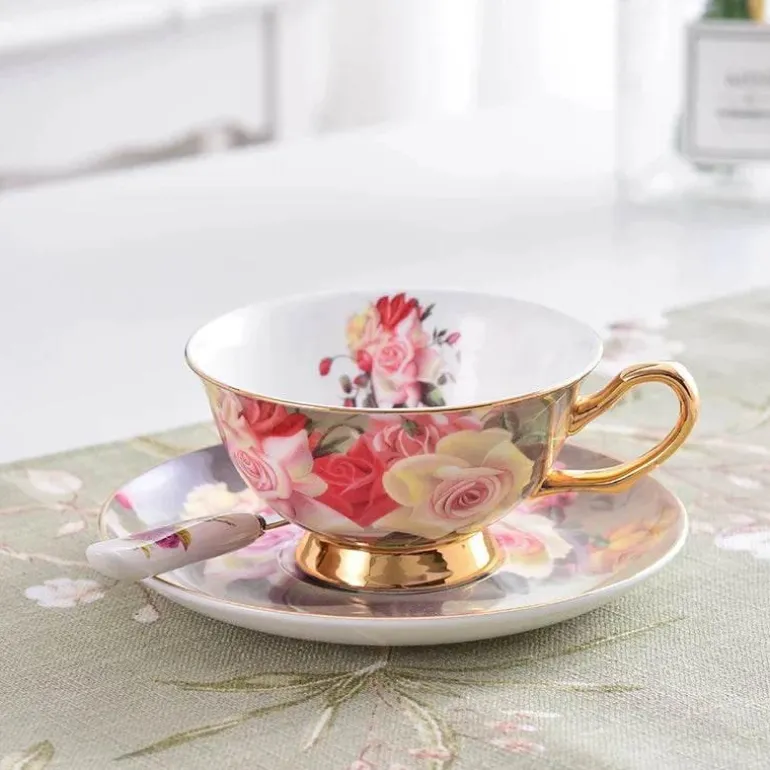 Vintage Rose Teetassen-Set - Britische Porzellan-Nachmittagsteetassen