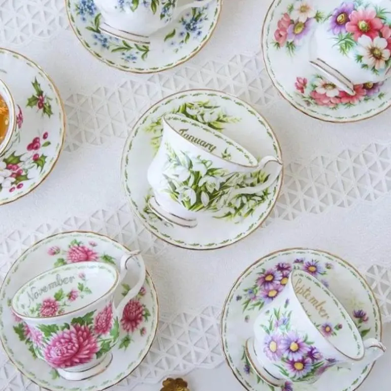 Vintage-Kaffeetasse und Untertasse aus Bone China – 220 ml