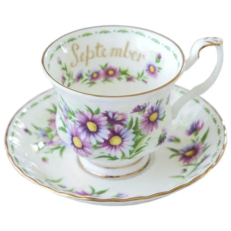 Vintage-Kaffeetasse und Untertasse aus Bone China – 220 ml