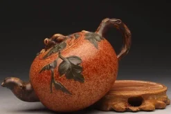 Vollständig handgefertigte authentische thailändische Vintage-Teekanne