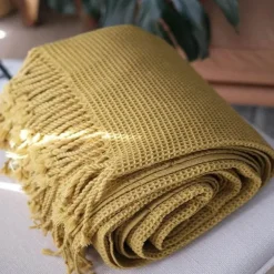 Waffelstrickdecke – weicher, atmungsaktiver Überwurf in Volltonfarbe für das Schlafsofa