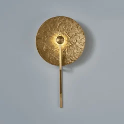 Wandlampe - Elegante goldene Glockenleuchte