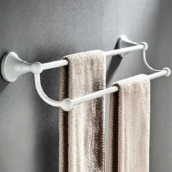 Wandmontiertes Badezimmer-Zubehörhalter-Set – Organizer für Handtücher, Toilettenartikel und Accessoires