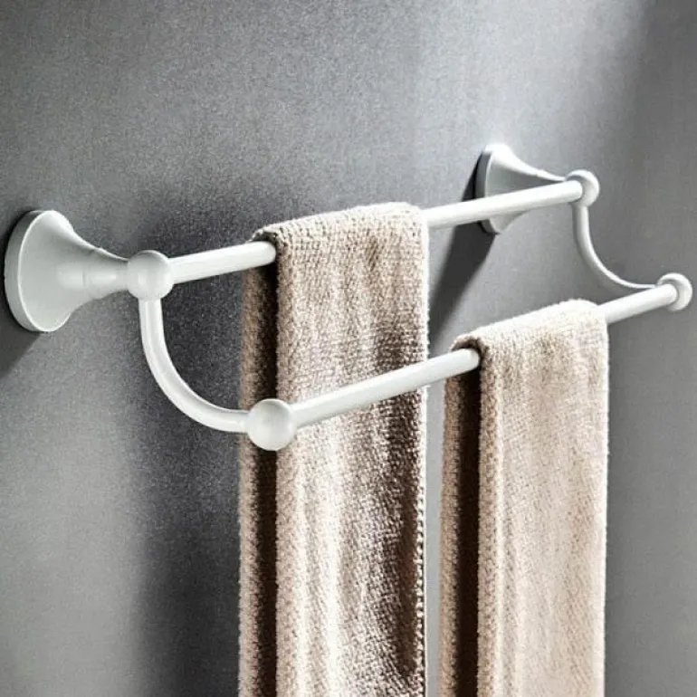 Wandmontiertes Badezimmer-Zubehörhalter-Set – Organizer für Handtücher, Toilettenartikel und Accessoires