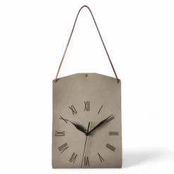 Wanduhr aus Leder – Stilvolles Zeitmesser für die Heimdekoration