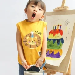 Wasserdichte Babylätzchen mit süßen Tieren