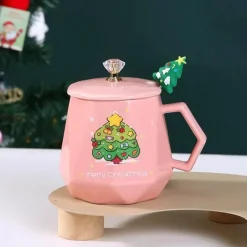 Weihnachtliches Keramiktassen-Set mit Weihnachtsmann- und Elch-Motiv