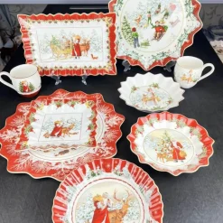 Weihnachtsgeschirr-Set - Teller, Tassen, Schüsseln