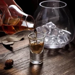 Wein- und Whiskykaraffe - Eleganter Spender aus transparentem Glas