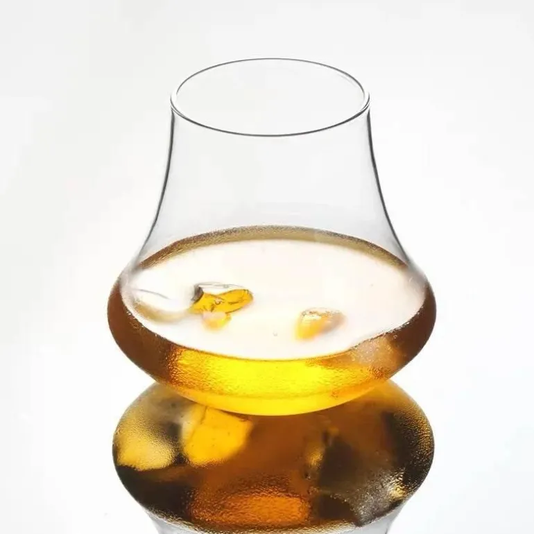 Whiskybecher aus Kristallglas – Spirituosenbecher aus Glas mit dickem Boden