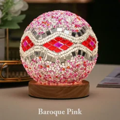 Wiederaufladbare Tischlampe aus böhmischem Glas – stilvoller Akzent für die Inneneinrichtung