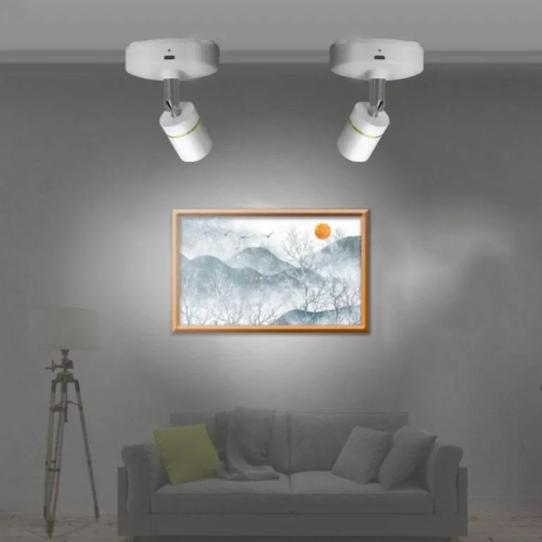 Wiederaufladbarer intelligenter LED-Strahler – Licht mit Fernbedienung