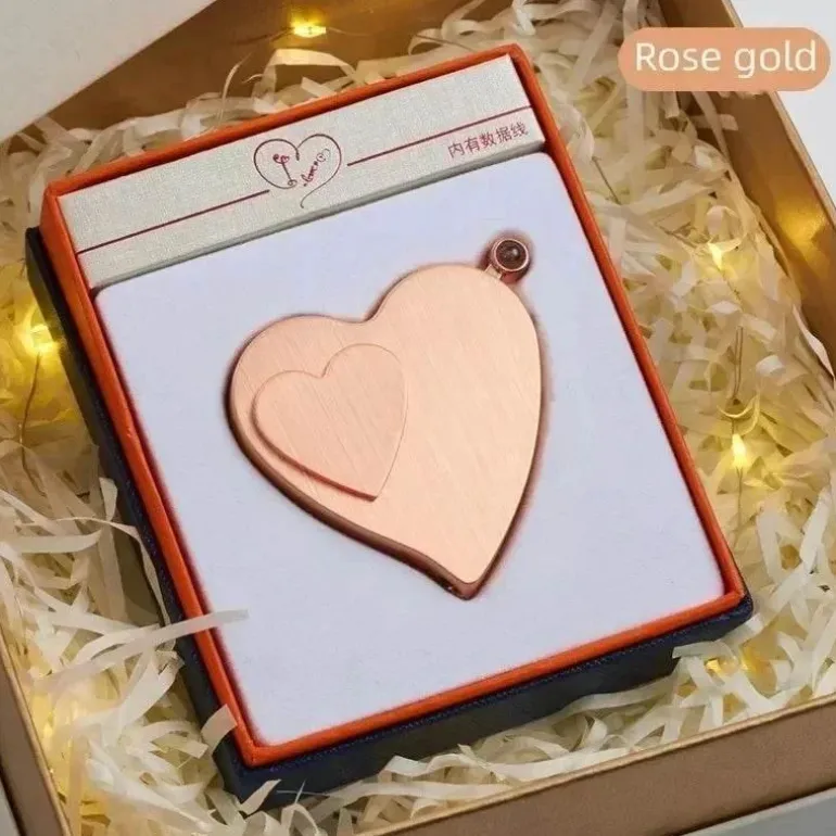 Winddichtes Feuerzeug mit Liebesprojektor – Geschenkidee mit ewiger Flamme